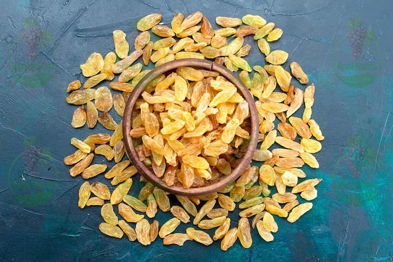 با کشمش کاشمری سبز و طلایی بیشتر آشنا شوید